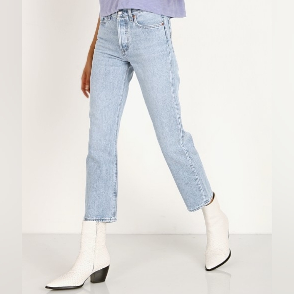 Levi's Wedgie Straight Jeans | Size 23x26* | Montgomery Baked Light Blue